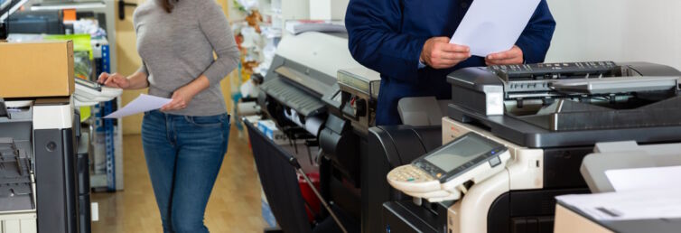 Kopierer werden in vielen Büros und Arbeitsumgebungen verwendet, um Dokumente schnell und einfach zu vervielfältigen.